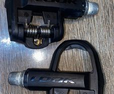 road bike pedals