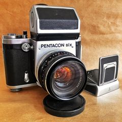 Pentacon Six | Medium Format SLR Camera | Sharp Carl Zeiss Jena MC Biometar 80mm f/2.8 Prime Lens.