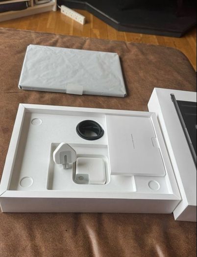 Apple Macbook Pro M3 Pro Chip 18GB Unified Memory 500gb SSD