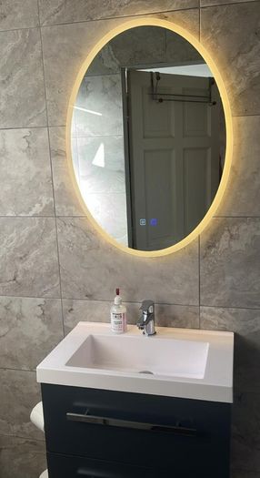 LED Mirrors Ensuite Many Sizes and Shapes Bathroom Bedroom Bluetooth Speakers Demister Antifog Fog Free Makeup Dual LED Bright Light Adjustable Brightness Touch Sensor