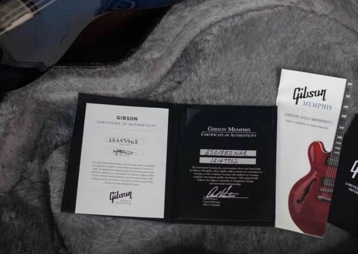 Gibson ES335