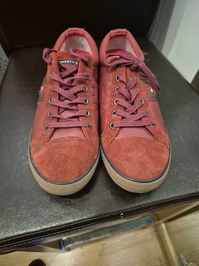 men's Tommy Hilfiger sneakers in a reddish-brown color