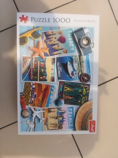 Massive collection of jigsaw puzzles