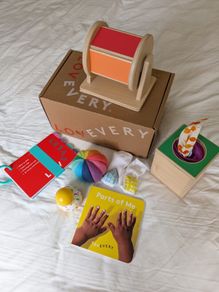 Lovevery - The Senser Play Kit - 5-6+ Months
