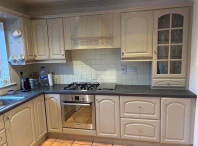 Solid wood painted kitchen