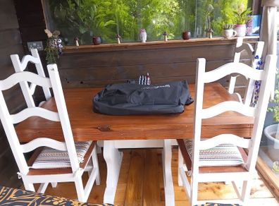 Kitchen table
