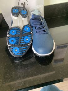 Golf shoes