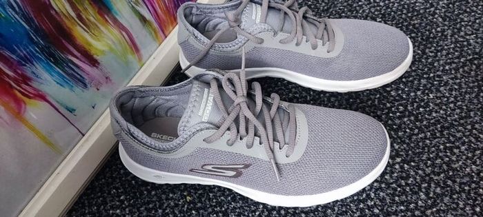 skechers trainers