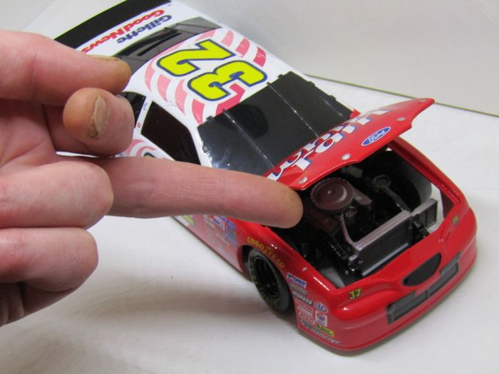 Dale Jarrett #32 1997 Ford Thunderbird White Rain Busch Series Car Limited Numbered Edition 1 of 7,956 Novelty Coin Bank Money Box Savings Bank 1/24 Scale Large Diecast Car