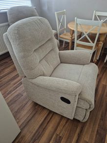 Recliner Chairs