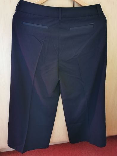 BNWT - Diesel Side-stripe pleat-front Black trouser