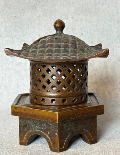Antique Chinese Bronze Pagoda Latern/Incense Burner