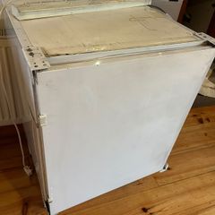 Free Integrated Fridge
