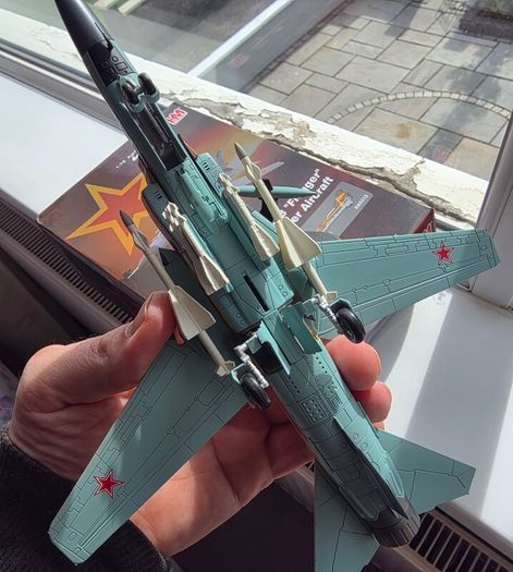 Hobby Master Diecast - MIG-23 Flogger
