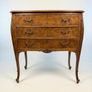 Elegant Early 20th Century French Commode Image 2