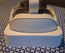 Meta Quest 3S VR Headset (With Controllers) - 128GB