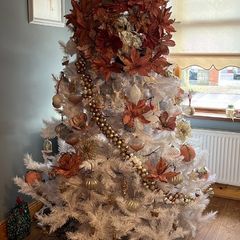 White christmas tree