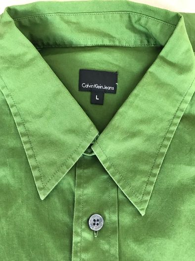 green colour tee shirt