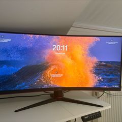 gaming monitor