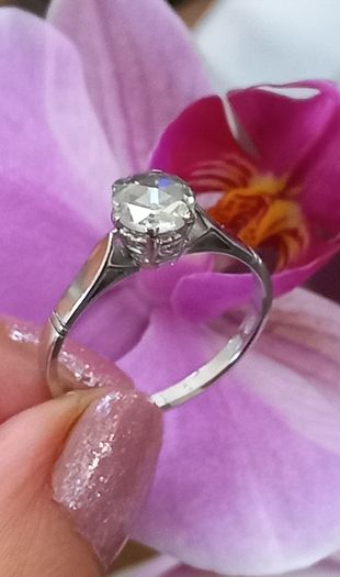 Antique Diamond 18ct White Gold Solitaire Ring