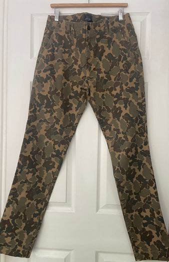 Men's Gap Camouflage Khakis - 32 X 34