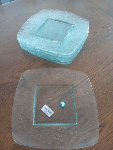 Desert plates for entertaining  Brand new