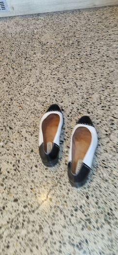 Bally Ballet pumps black white leather
