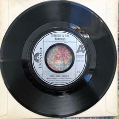 Siouxsie and The Banshees - Hong Kong Garden (1978) 7"