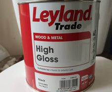 Black high gloss oil 2.5 liters paint for interior and exterior use