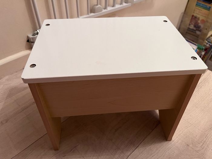 Kid's Lego table