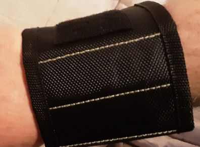 magnetic wrist band for DIY fans