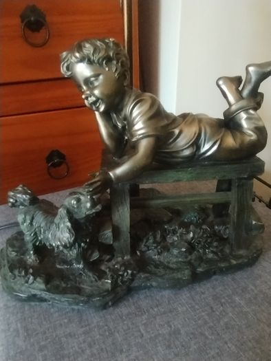 Bronze style table lamp-damage to paint