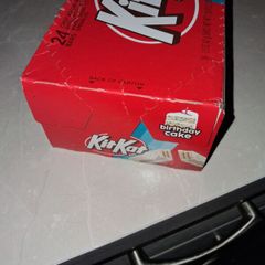 kitkat birthday cake bars