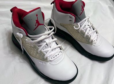 Jordan Maxin 200 - White / Red / Black