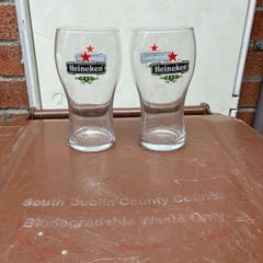 2 Retro Pint Glasses.