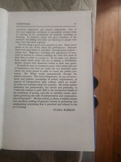 Problems Of Acting And Play Production. By Edwin C. White.  Forward By Flora  Robson. 1955. Hardback In Good Condition.  See Photos For Same.