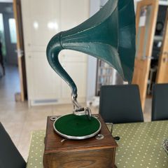 Antique Horn Gramophone