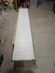 Double panel radiator