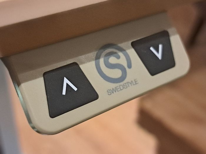 Ergonomic standing desk 160x90 cm