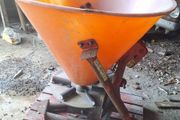 fertiliser spreader