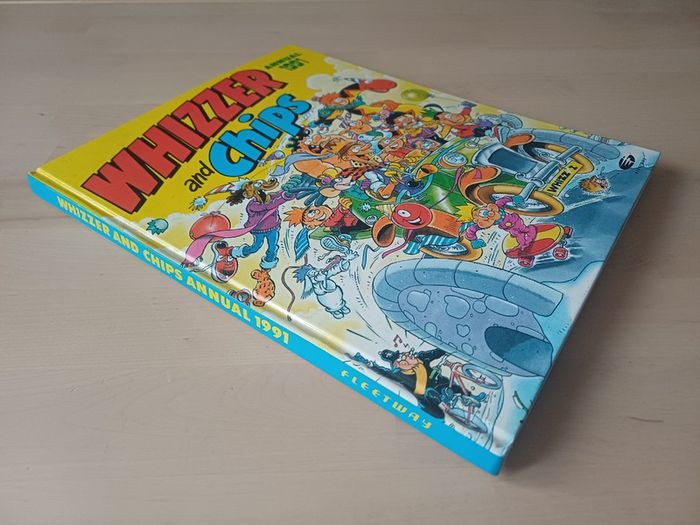 Whizzer and Chips Annuals Collection x 3 (Hardback Comic Books 1988, 1991, 1992)