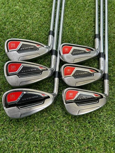 Full set of left handed golf clubs