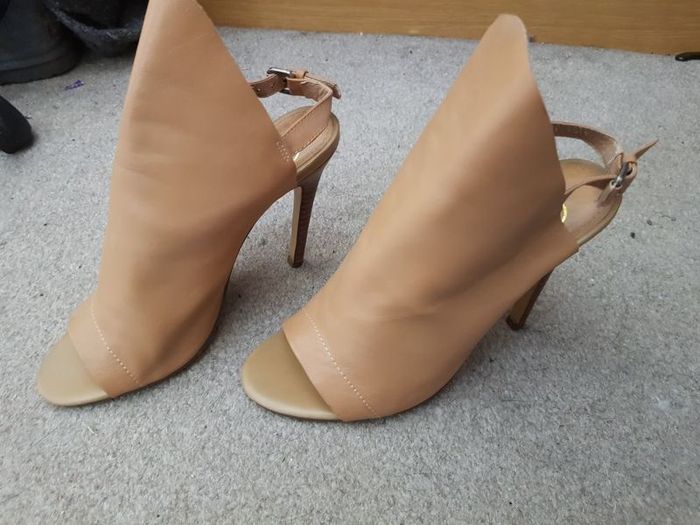 Designer Shoes Size 4