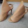 Designer Shoes Size 4 Image 2
