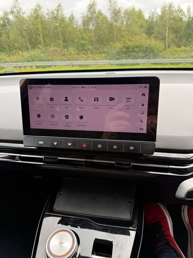 Mg4 trophy 150kw 64kwh long range