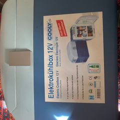 Cooly Electric Coolbox or Warmer 12v 32 litre