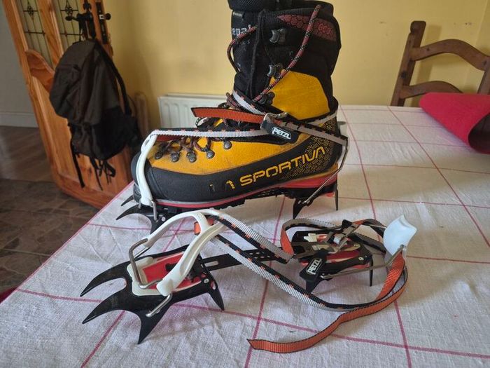 la sportiva nepal cube