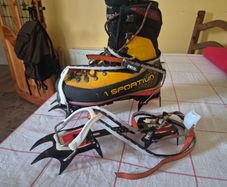 la sportiva nepal cube