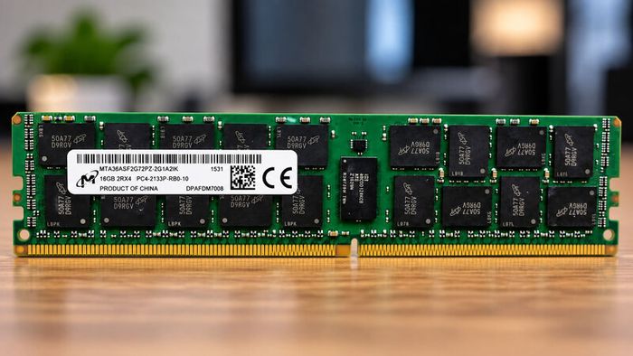 Micron 16GB DDR4 ECC Registered Server RAM PC4-17000