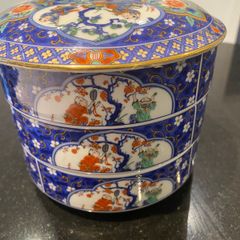 Japanese Imari wear Stackable container gorgeous decoration